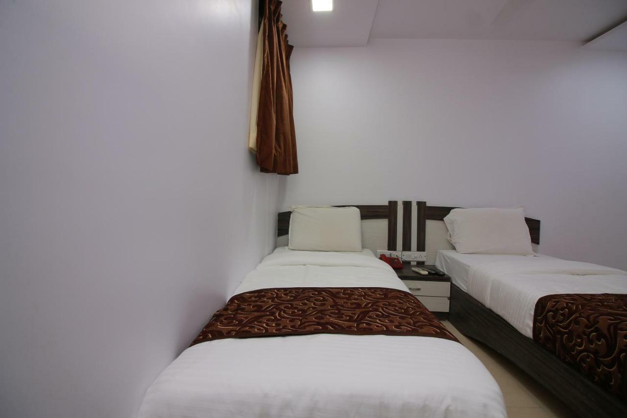 Hotel Apex Нави Мумбаи Экстерьер фото